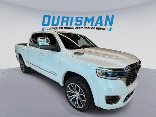 Ivory White Tri-Coat Pearlcoat 2026 RAM 1500 ST