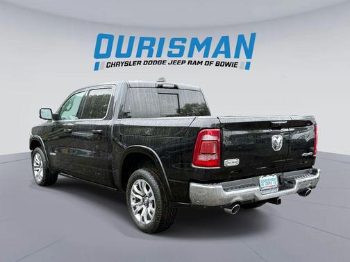 Diamond Black Crystal Pearlcoat 2023 RAM 1500 Longhorn