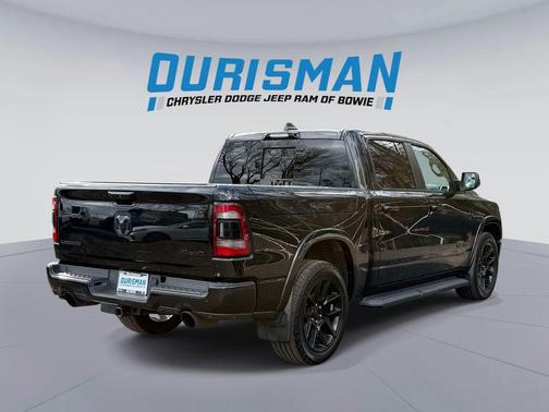 Diamond Black Crystal Pearlcoat 2021 RAM 1500 Laramie