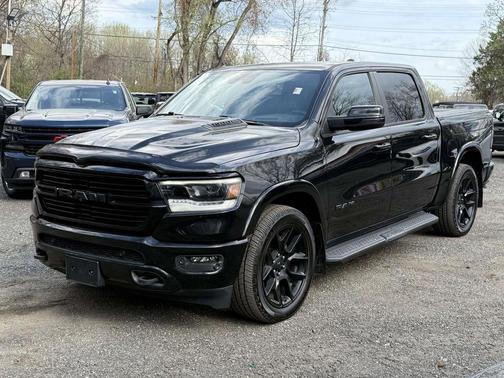 Diamond Black Crystal Pearlcoat 2021 RAM 1500 Laramie