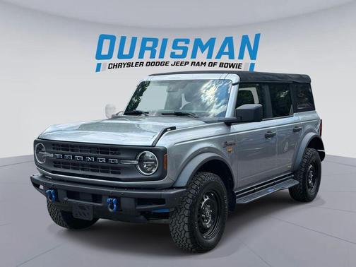 Iconic Silver Metallic 2022 Ford Bronco Black Diamond