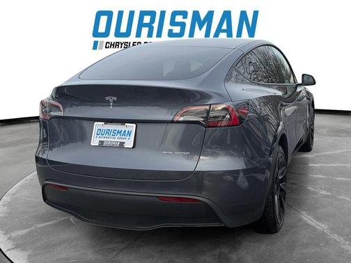 2023 Tesla Model Y Long Range Dual Motor All-Wheel Drive