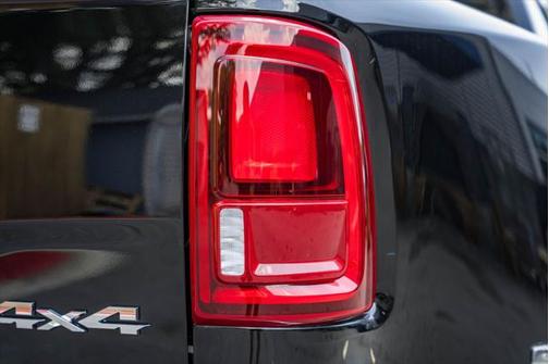 2025 RAM 3500 Tradesman Crew Cab 4x4 8' Box