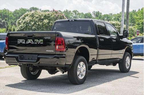 2025 RAM 2500 Big Horn Crew Cab 4x4 6'4' Box