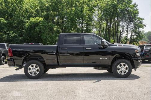 2025 RAM 2500 Big Horn Crew Cab 4x4 6'4' Box