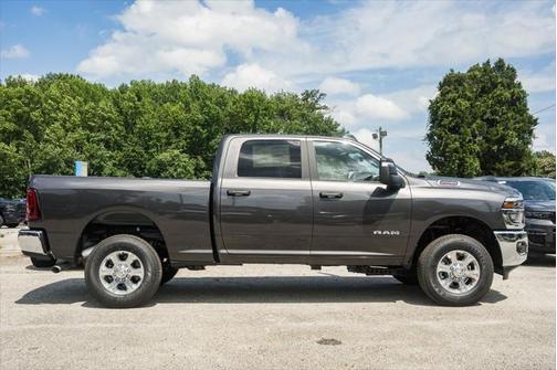 2025 RAM 2500 Big Horn Crew Cab 4x4 6'4' Box