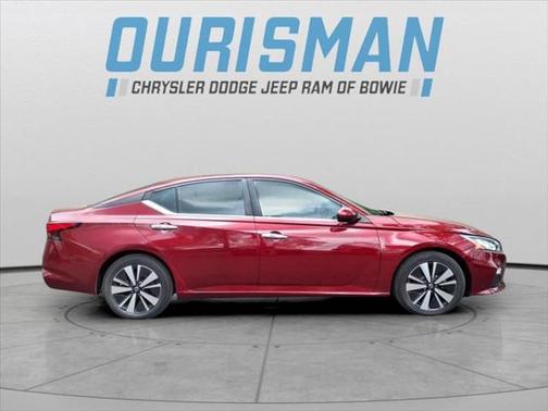 2022 Nissan Altima 2.5 SV