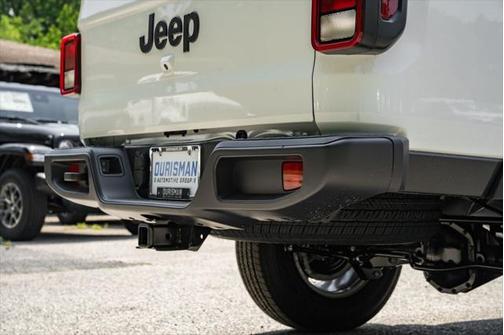 2025 Jeep Gladiator Sport S
