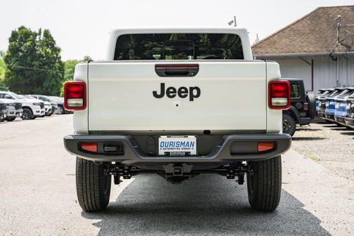 2025 Jeep Gladiator Sport S