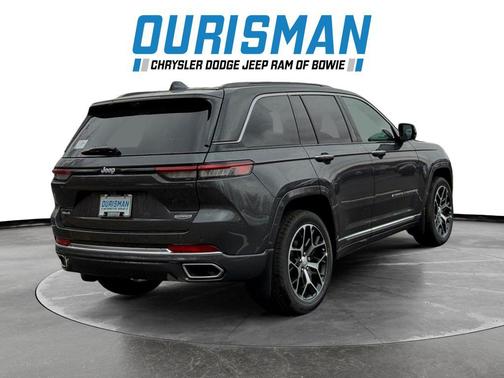2025 Jeep Grand Cherokee Summit