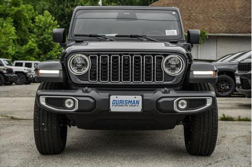 2025 Jeep Wrangler 4xe Sahara