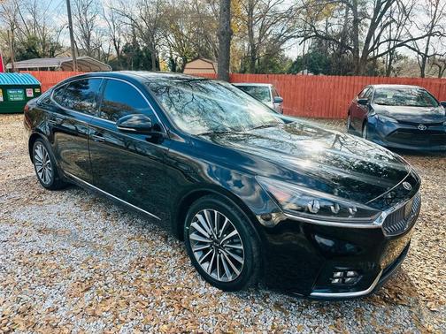 2017 Kia Cadenza Technology