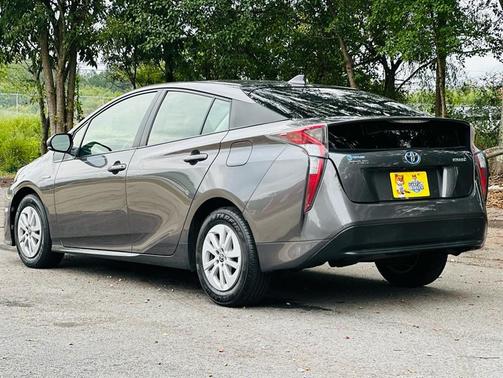 2017 Toyota Prius Two