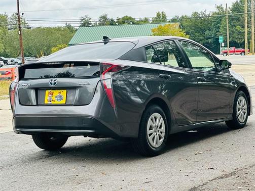 2017 Toyota Prius Two