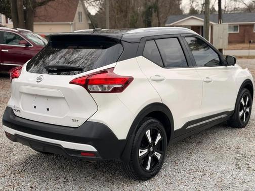 2018 Nissan Kicks SV