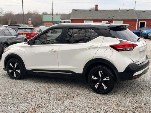 2018 Nissan Kicks SV