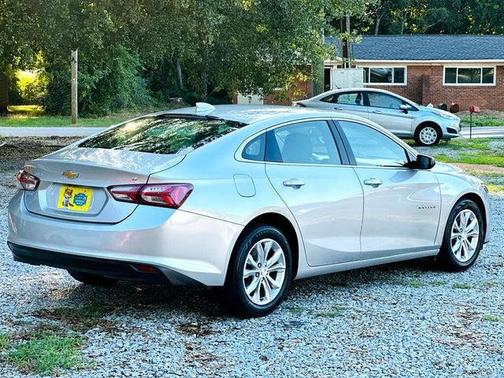 2020 Chevrolet Malibu FWD LT