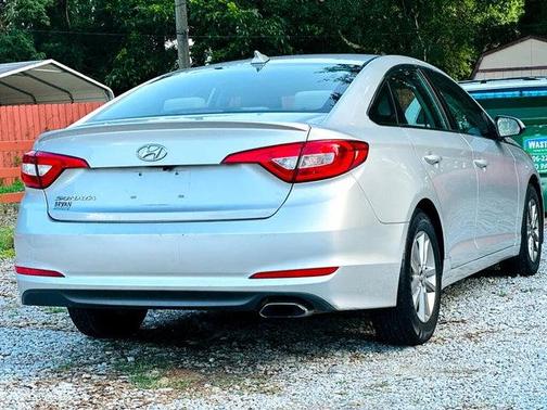 2017 Hyundai SONATA SE