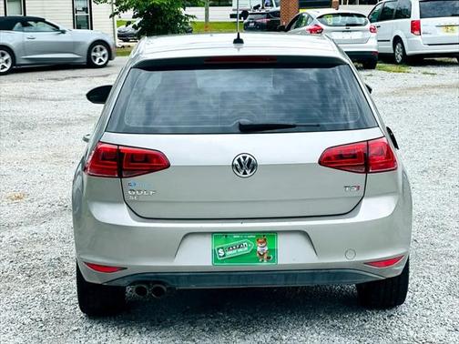 2016 Volkswagen Golf TSI SE 4-Door