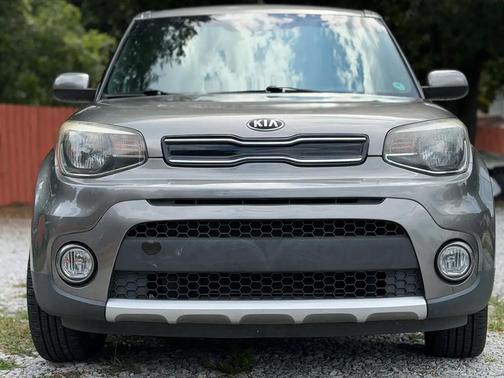 Gray 2018 Kia Soul +