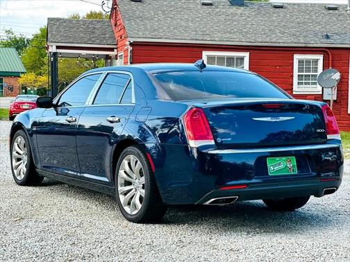 2017 Chrysler 300 Limited