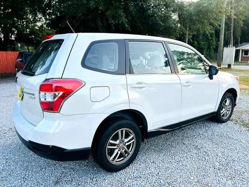 2014 Subaru Forester 2.5i