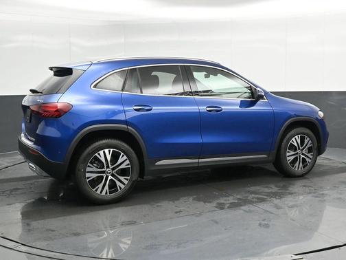 2025 Mercedes-Benz GLA 250 Base 4MATIC