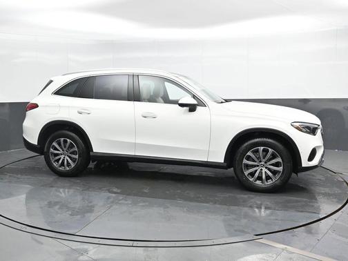 2025 Mercedes-Benz GLC 300 Base 4MATIC