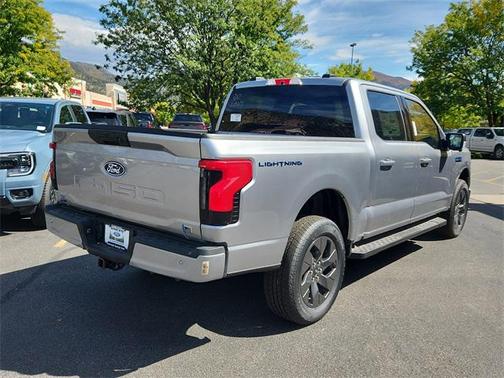 2025 Ford F-150 Lightning Flash
