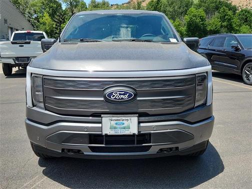 2025 Ford F-150 Lightning LARIAT