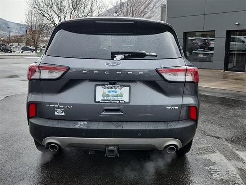2022 Ford Escape TITANIUM