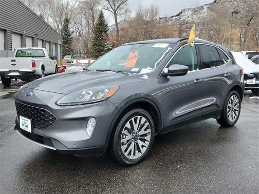 2022 Ford Escape TITANIUM