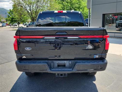 2023 Ford F-150 Lightning LARIAT