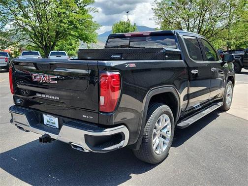 2021 GMC Sierra 1500 SLT