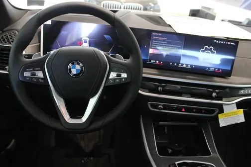 Mineral White Metallic 2026 BMW X5 xDrive40i