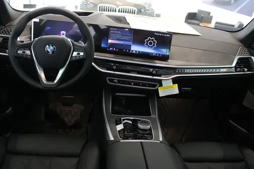Mineral White Metallic 2026 BMW X5 xDrive40i