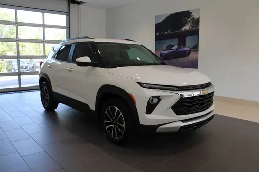 White 2025 Chevrolet Trailblazer LT