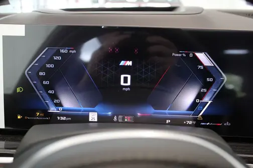 Mineral White Metallic 2027 BMW X7 M60i