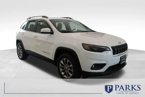 White 2019 Jeep Cherokee Latitude Plus