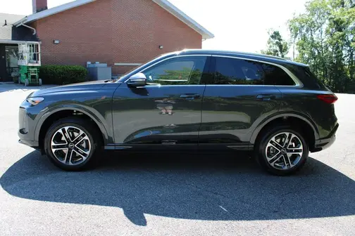 Gray 2025 Audi Q5 2.0T Premium Plus