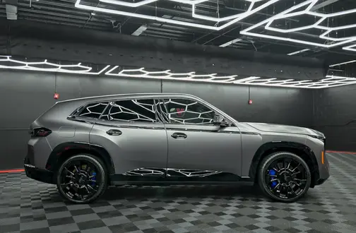 White 2023 BMW XM Base