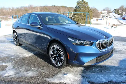 Phytonic Blue Metallic 2026 BMW 530 530i xDrive