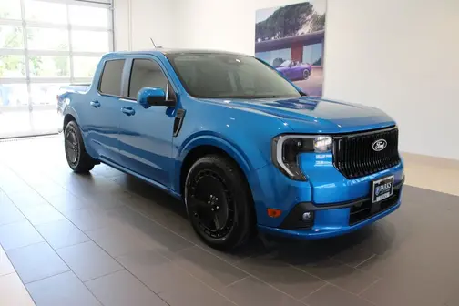 Blue 2025 Ford Maverick Lobo High