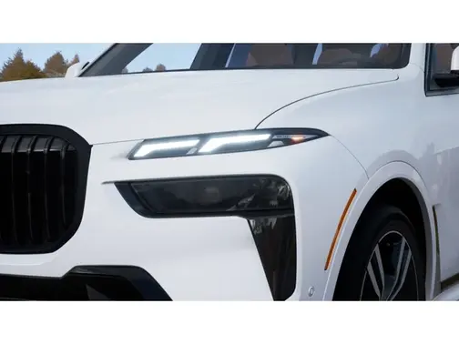 Mineral White Metallic 2027 BMW X7 xDrive40i