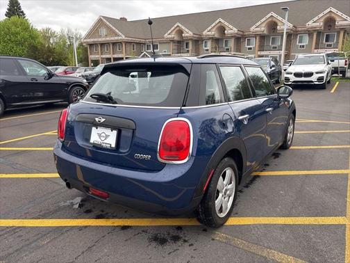 2016 MINI Hardtop Cooper