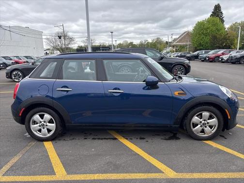 2016 MINI Hardtop Cooper
