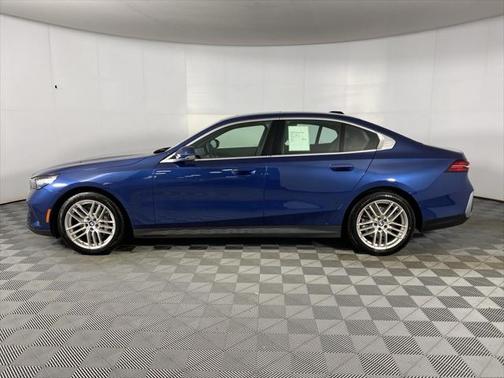 2024 BMW 530 i xDrive