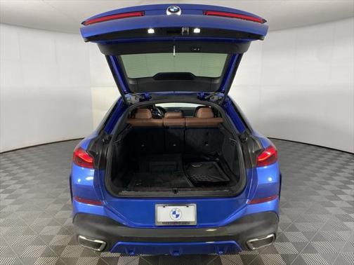 2020 BMW X6 M50i