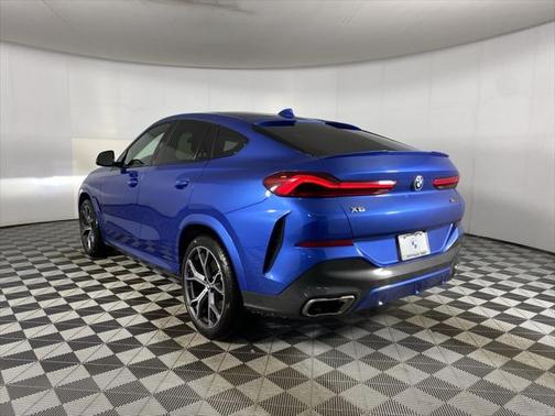 2020 BMW X6 M50i