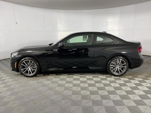 2024 BMW 230 i xDrive